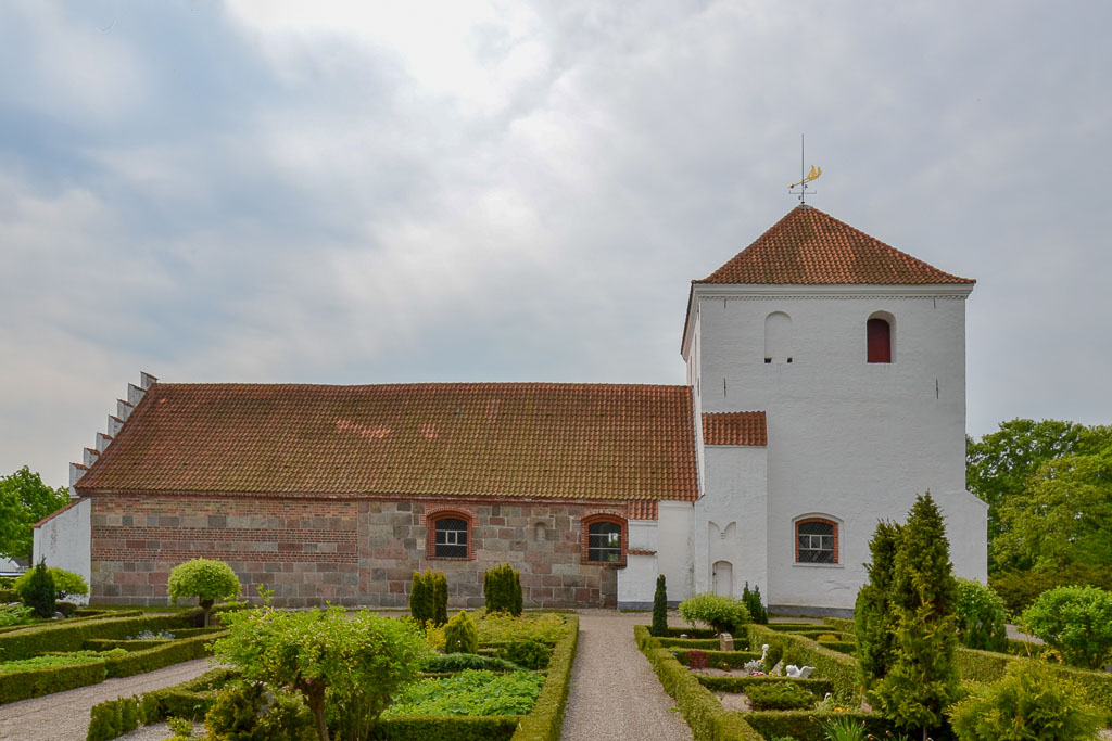 Munkebo Kirke 2