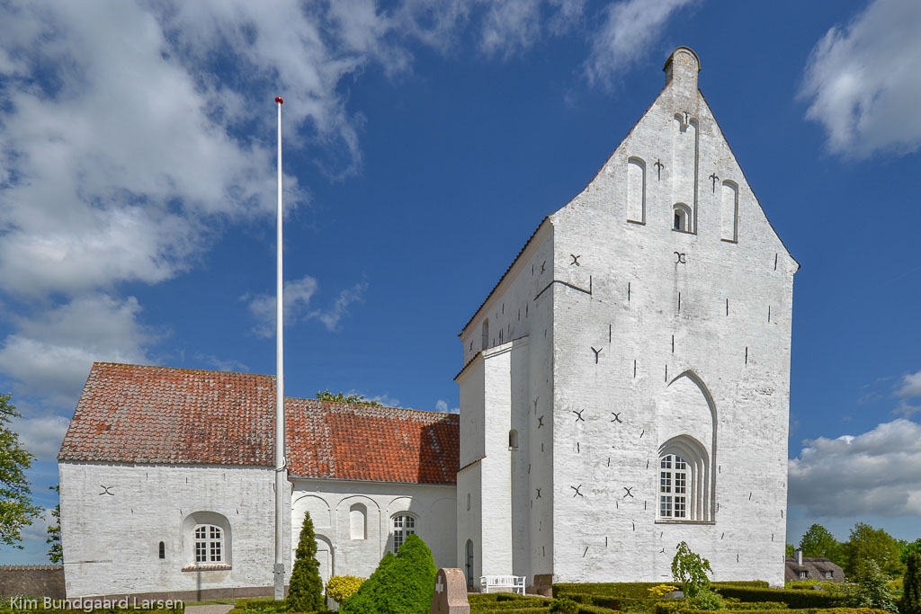 Sankt Mikaels Kirke (Sdr Næraa Kirke) foto 1