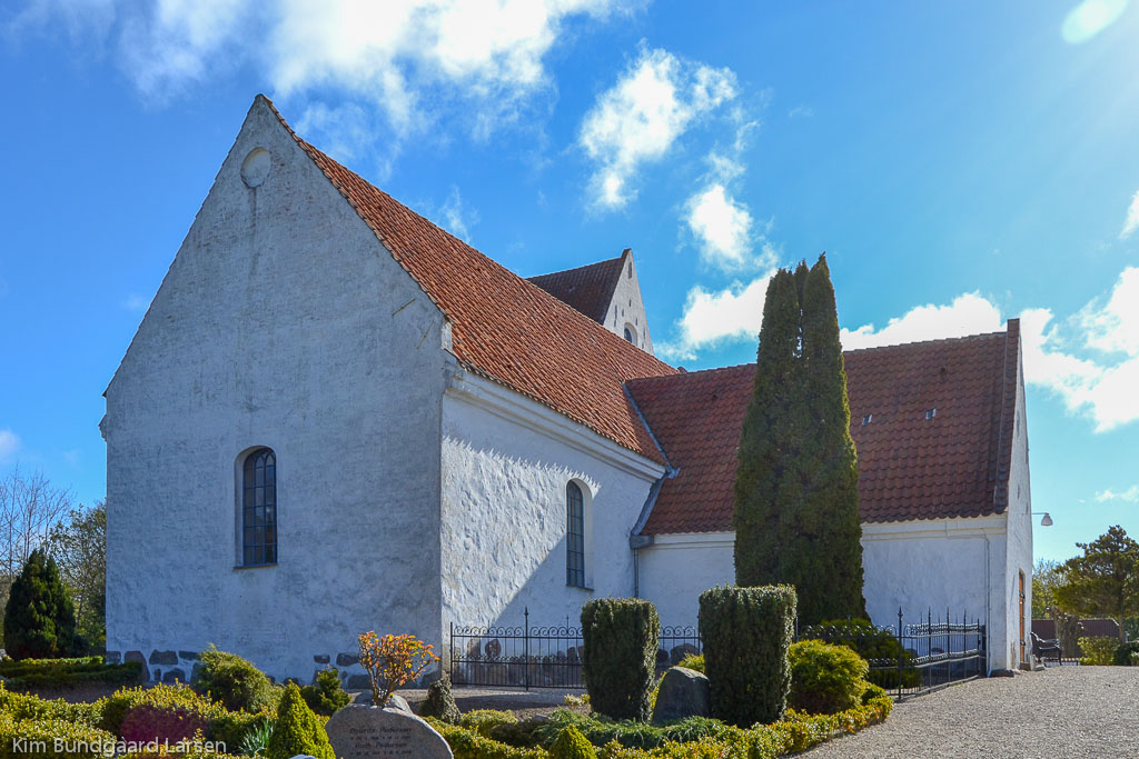 Simmebølle Kirke foto 1