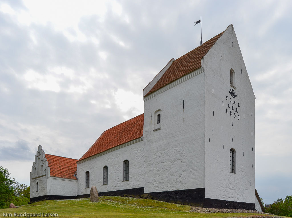 Tryggelev Kirke foto 1